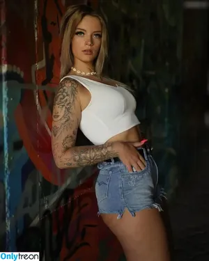 Inkedgirl98_ / Inkedgirl9.8 nude photo #0018