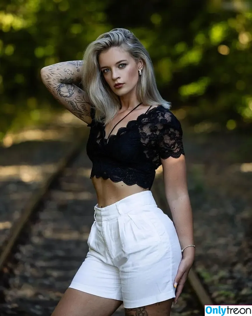 Inkedgirl98_ nude photo #0022 (Inkedgirl9.8)