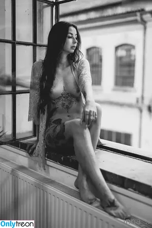 Inna_.i / ainna nude photo #0103