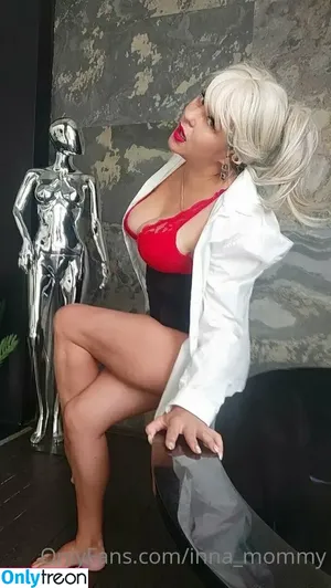inna_mommyy / mycology_mama nude photo #0064
