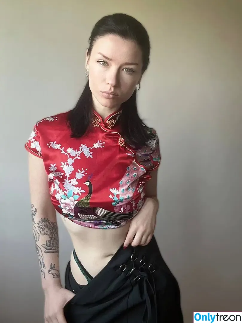 innervus nude photo #0634 (Instagram)