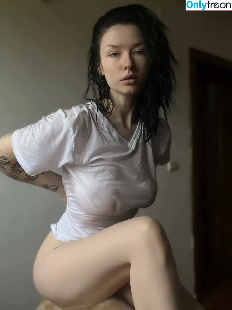 innervus nude photo #0715 (Instagram)