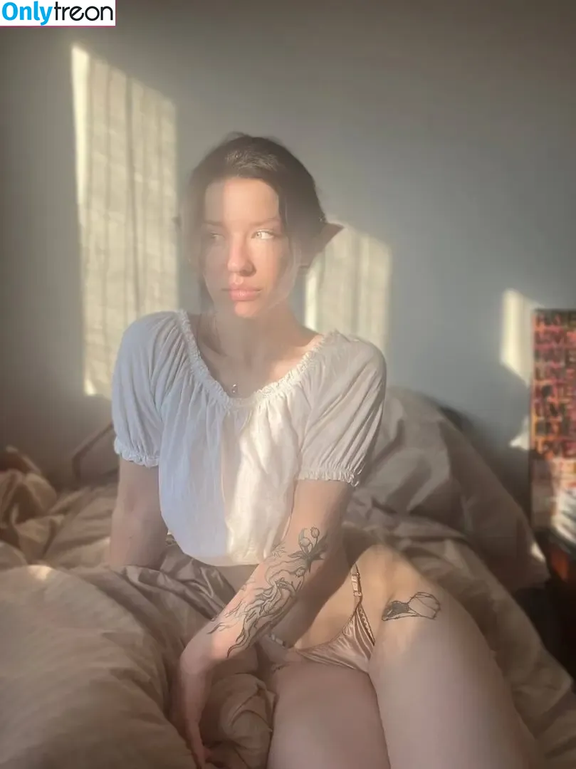 innervus nude photo #0719 (Instagram)