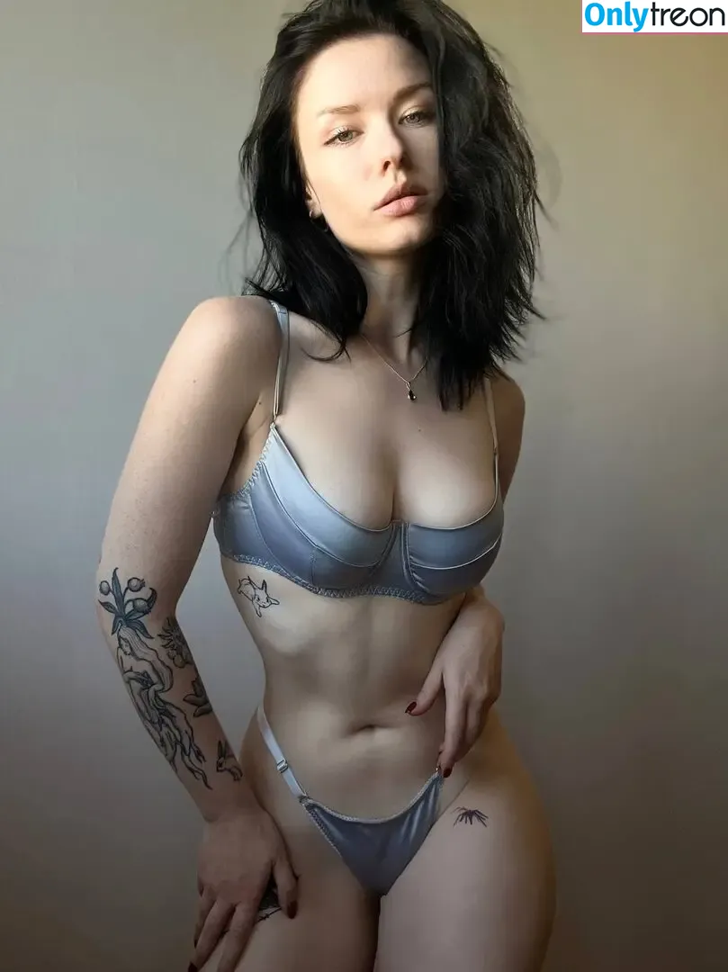 innervus nude photo #0768 (Instagram)