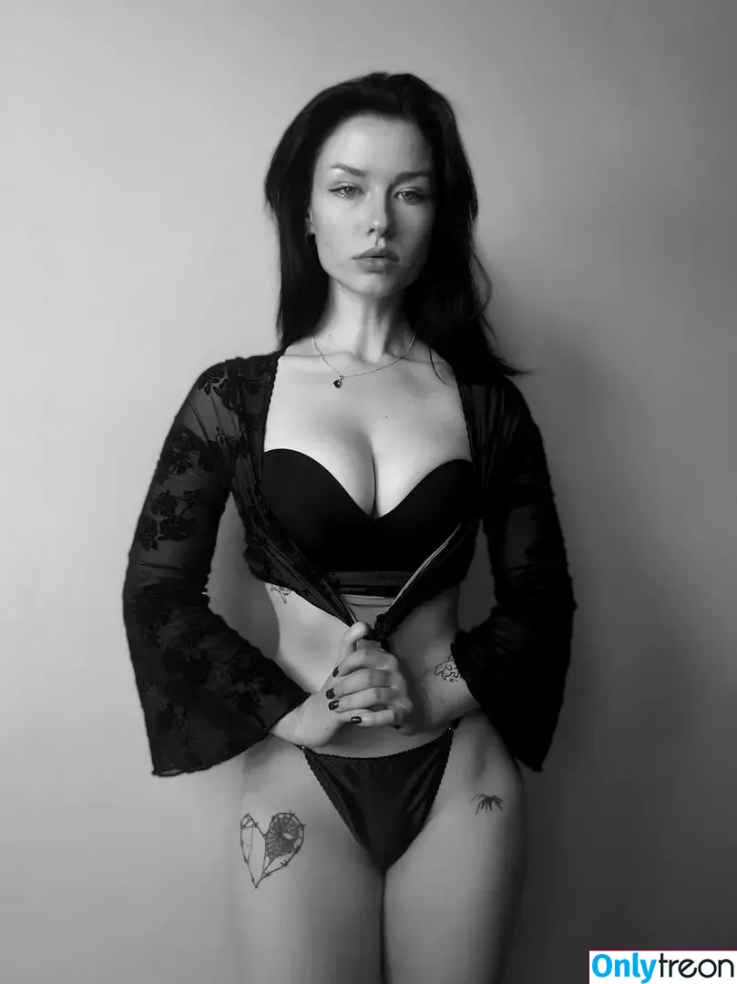 innervus nude photo #0811 (Instagram)