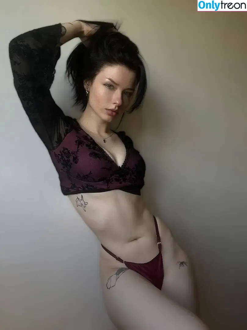 innervus nude photo #0824 (Instagram)