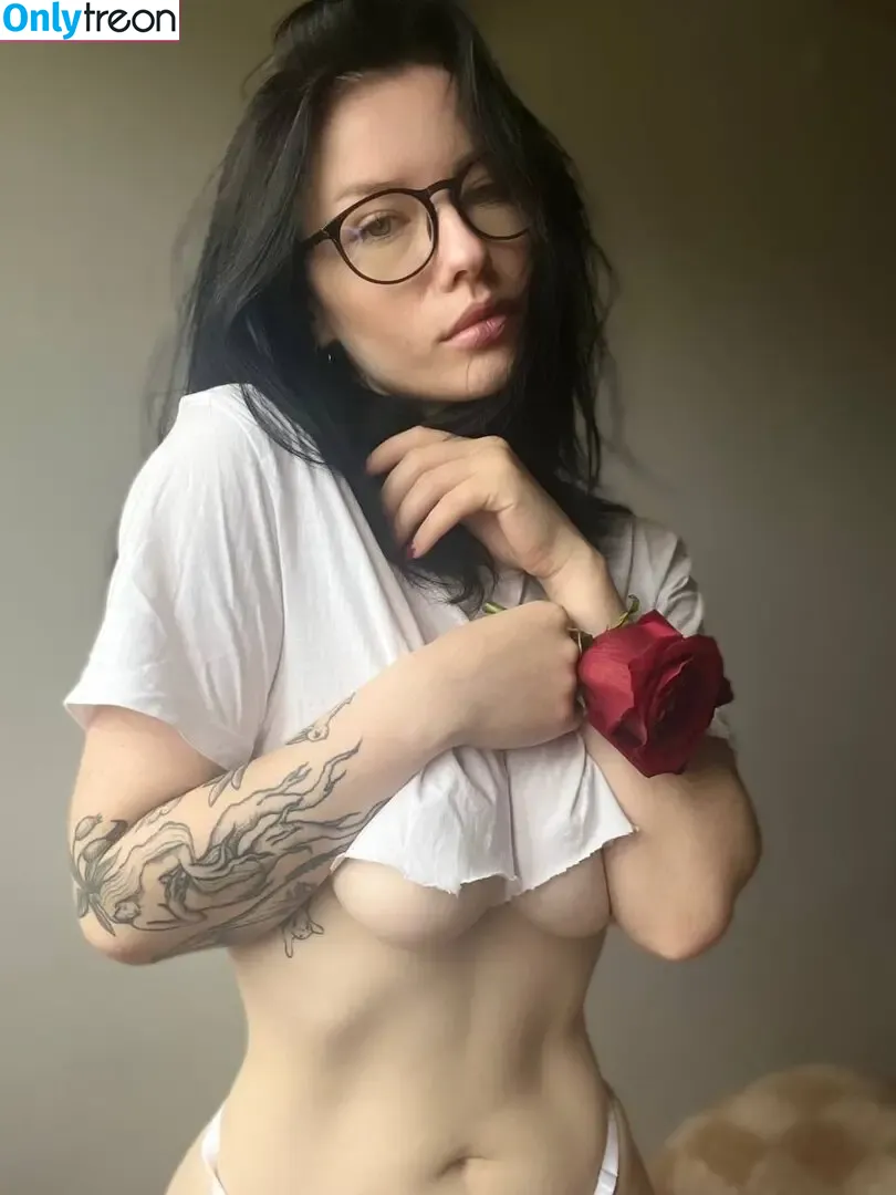 innervus nude photo #0870 (Instagram)
