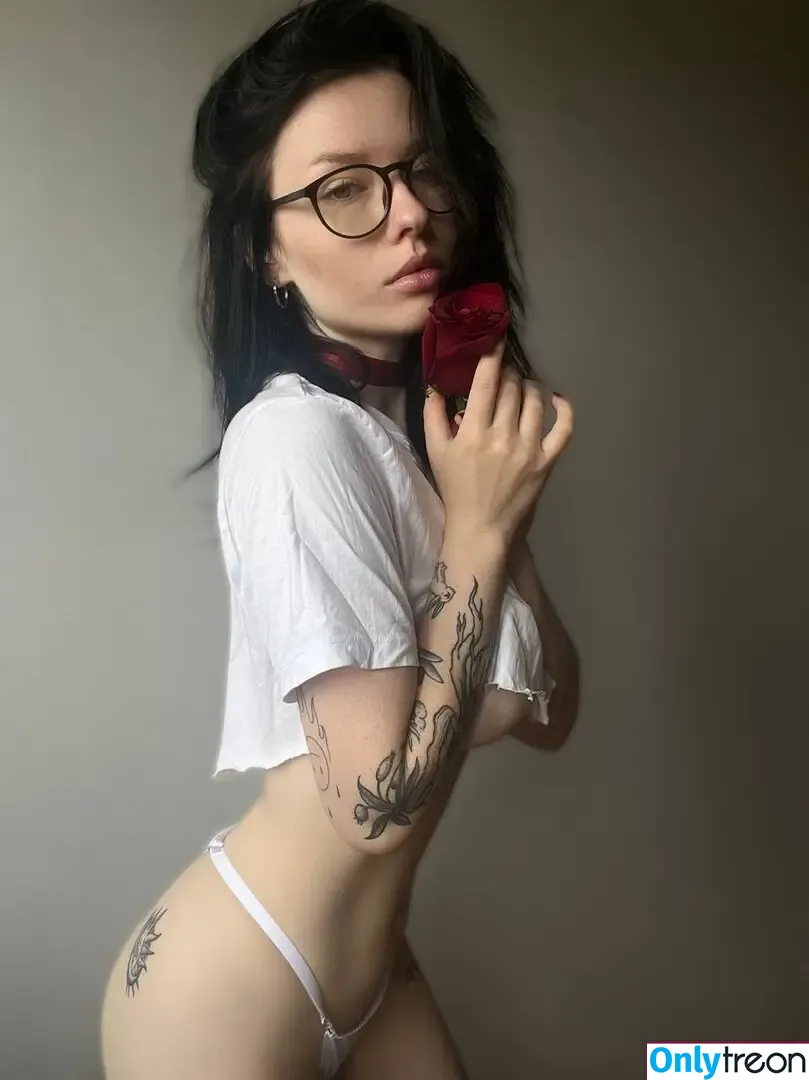innervus nude photo #0887 (Instagram)