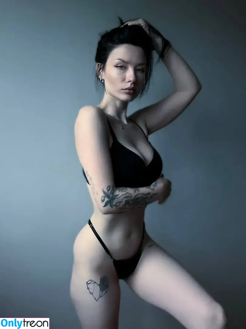 innervus nude photo #0948 (Instagram)
