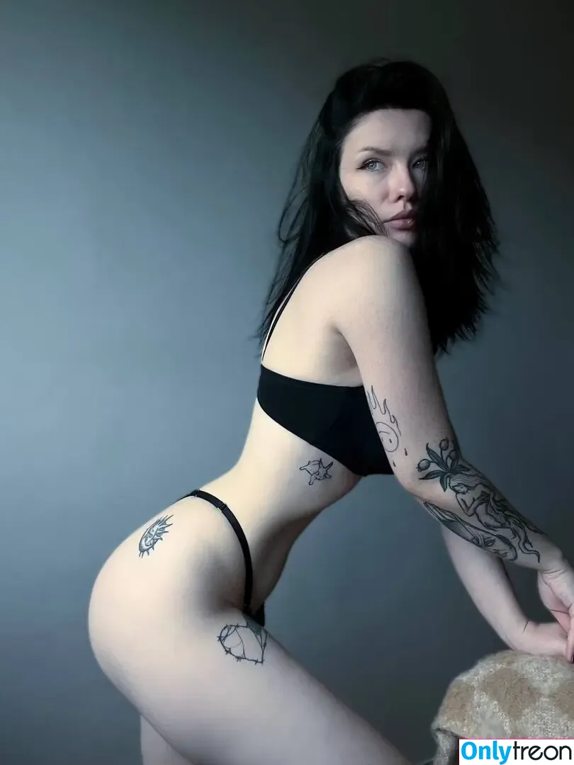 innervus nude photo #0950 (Instagram)