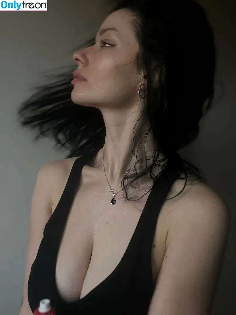 innervus nude photo #1008 (Instagram)