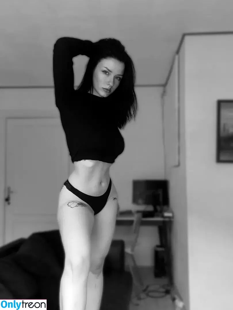 innervus nude photo #1027 (Instagram)