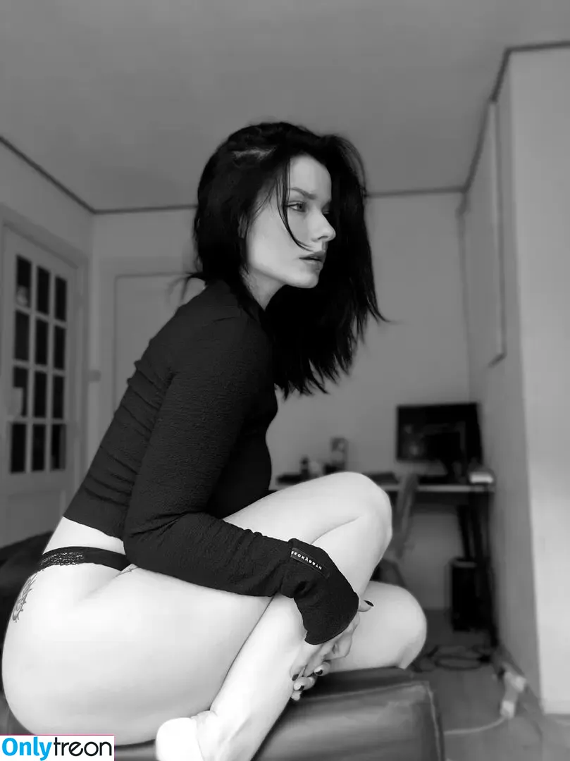 innervus nude photo #1034 (Instagram)
