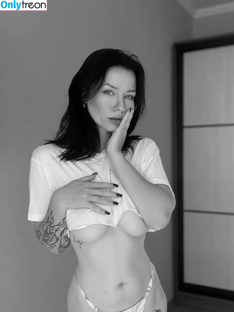 innervus nude photo #1378 (Instagram)