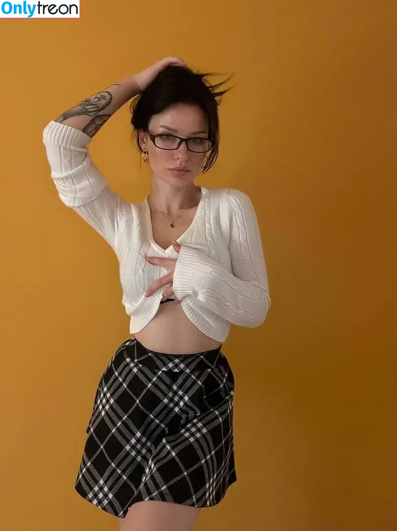 innervus nude photo #1510 (Instagram)