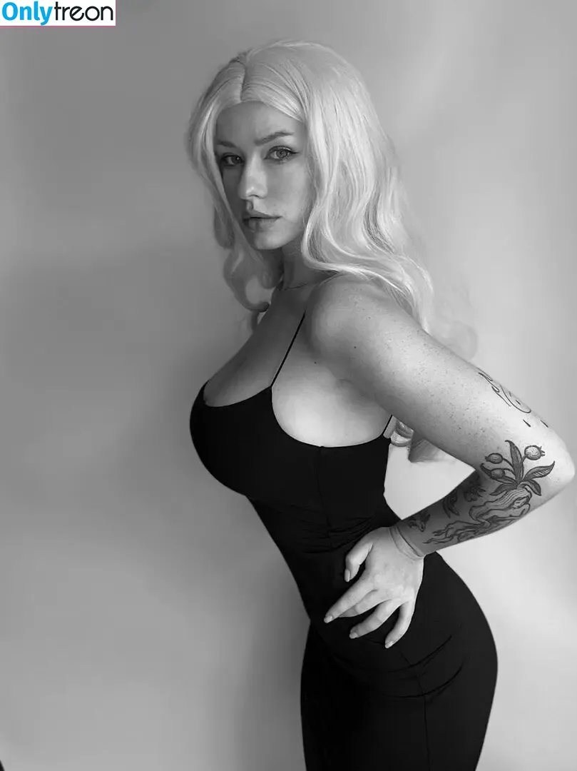 innervus nude photo #1517 (Instagram)