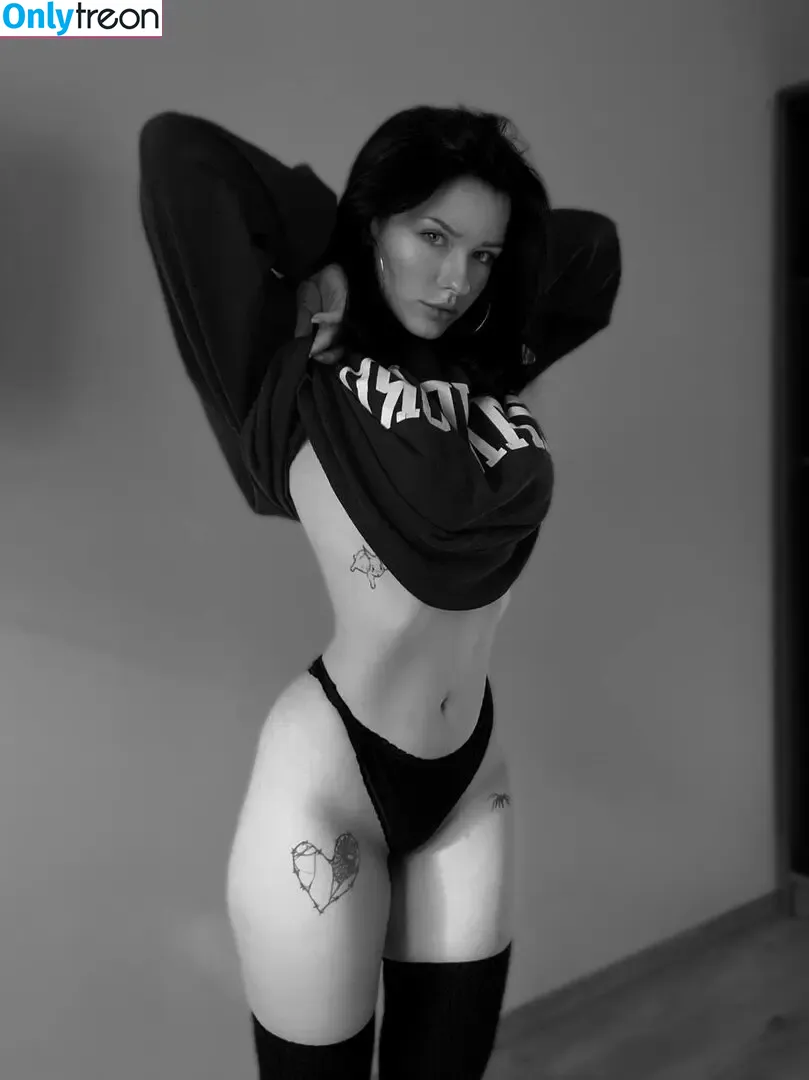innervus nude photo #1565 (Instagram)
