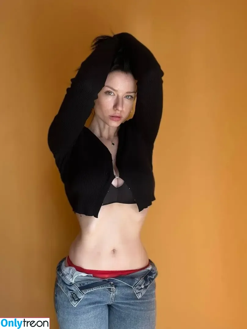 innervus nude photo #1589 (Instagram)