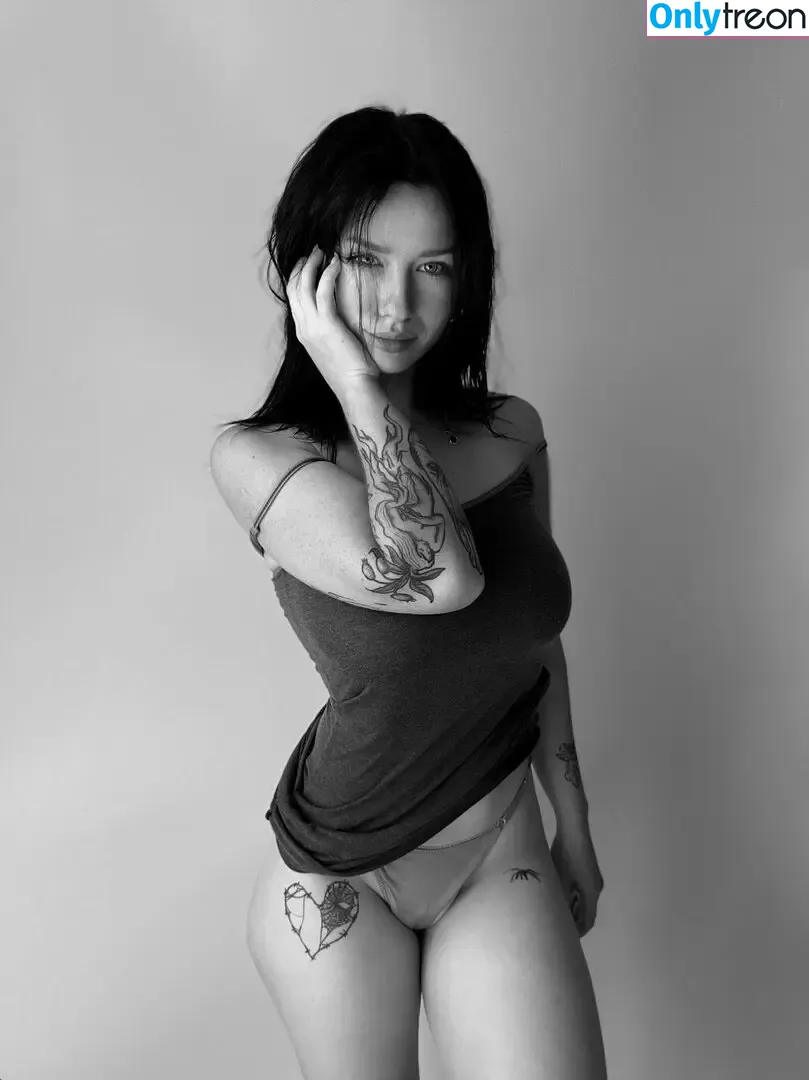 innervus nude photo #1595 (Instagram)