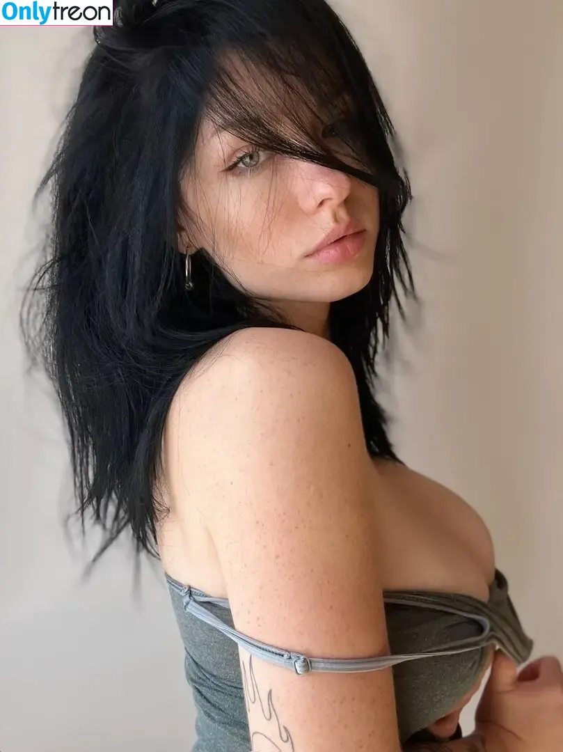 innervus nude photo #1604 (Instagram)