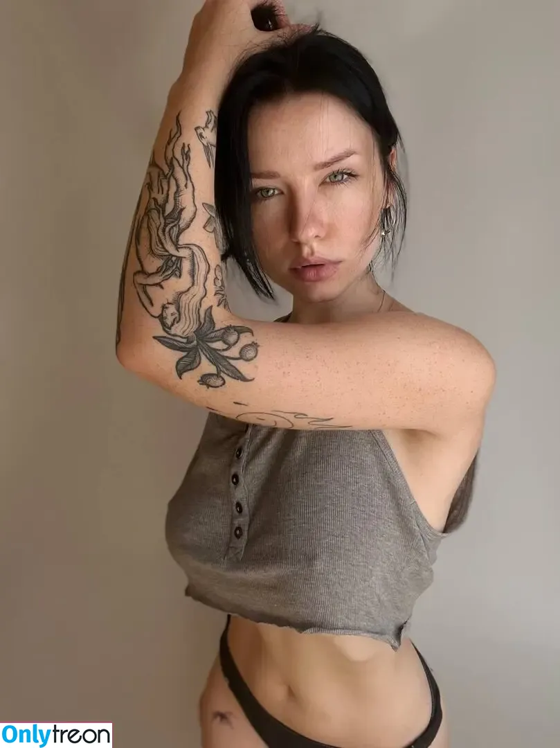 innervus nude photo #1667 (Instagram)