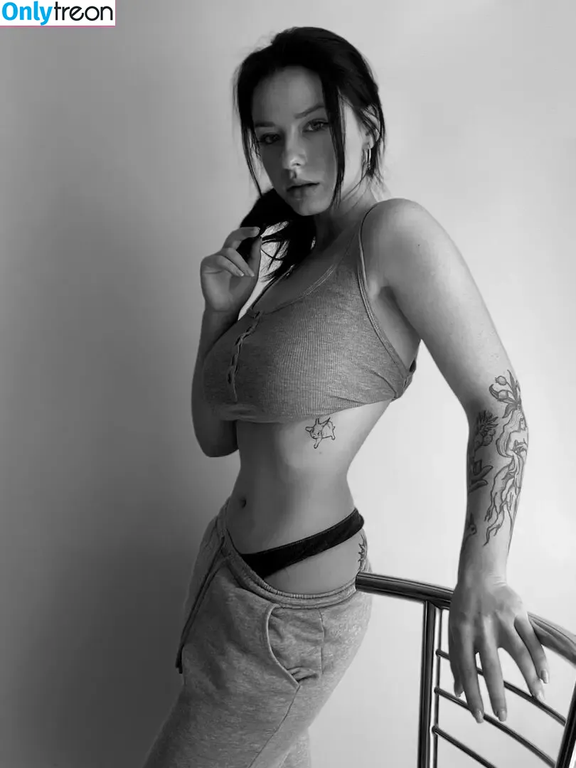 innervus nude photo #1673 (Instagram)