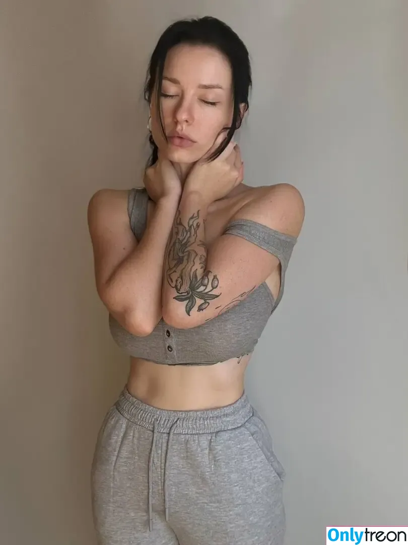 innervus nude photo #1678 (Instagram)