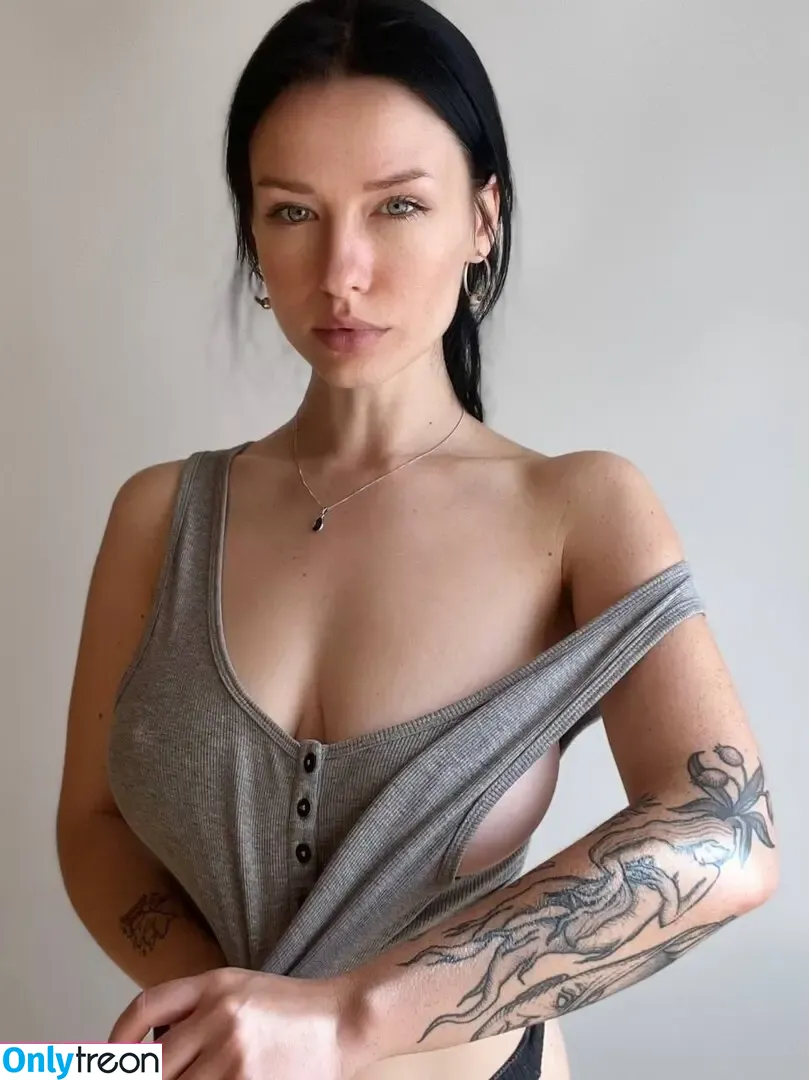 innervus nude photo #1679 (Instagram)