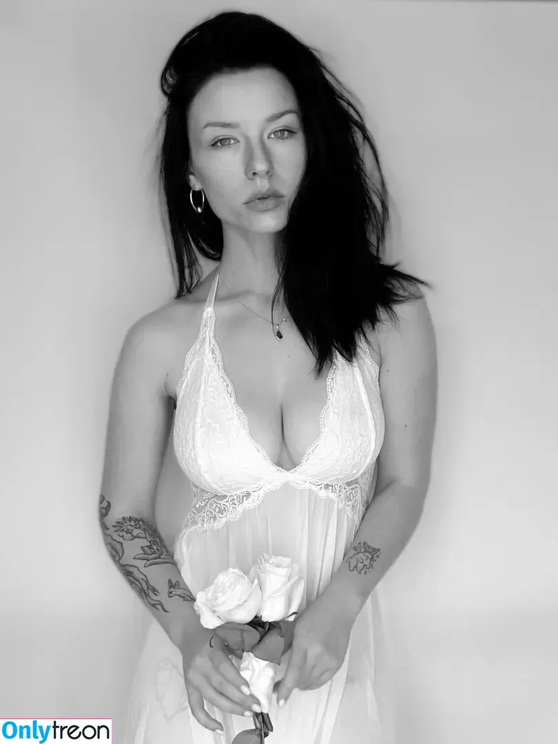 innervus nude photo #1855 (Instagram)