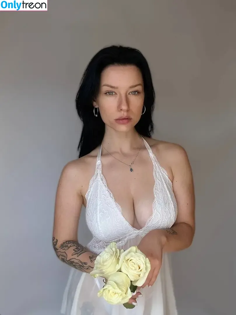 innervus nude photo #1903 (Instagram)