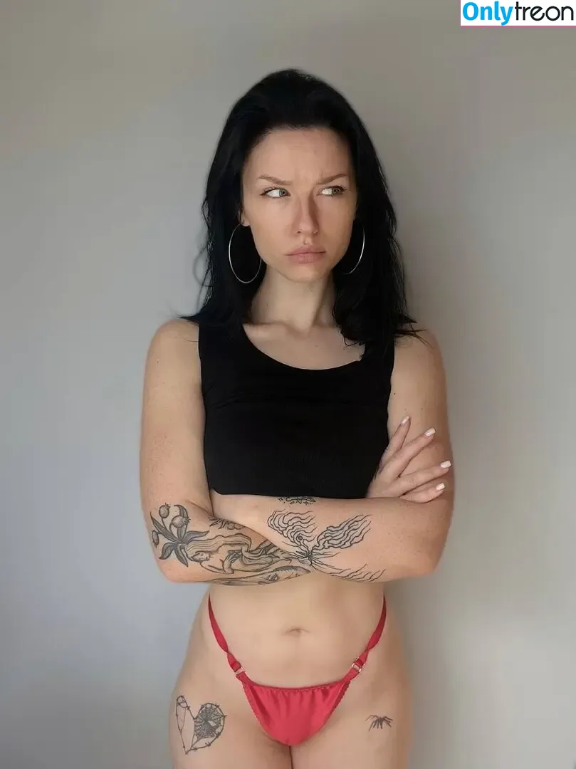 innervus nude photo #2023 (Instagram)
