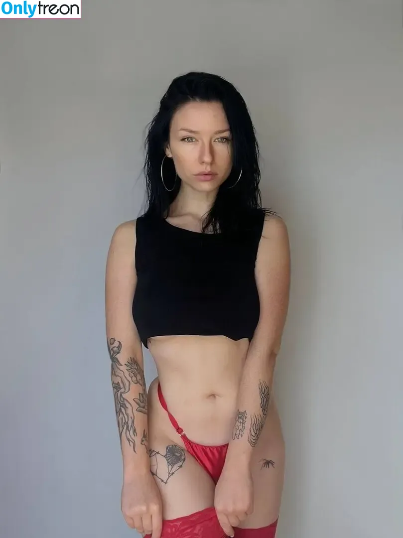innervus nude photo #2036 (Instagram)
