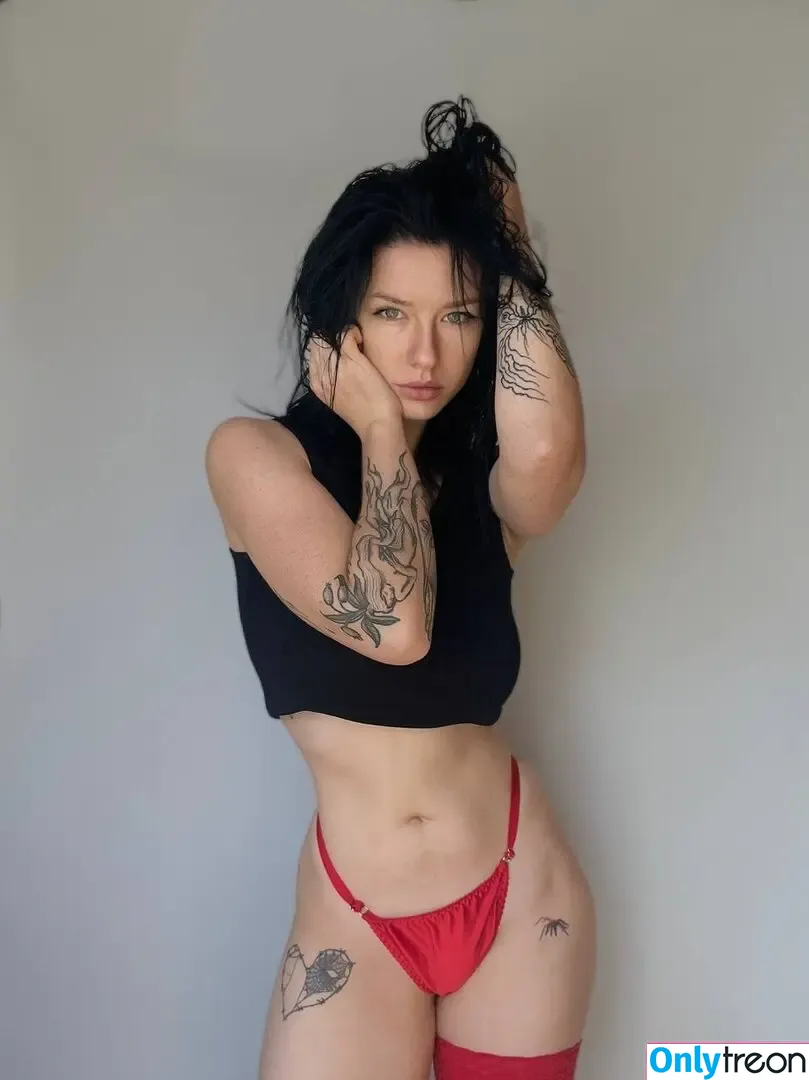innervus nude photo #2037 (Instagram)