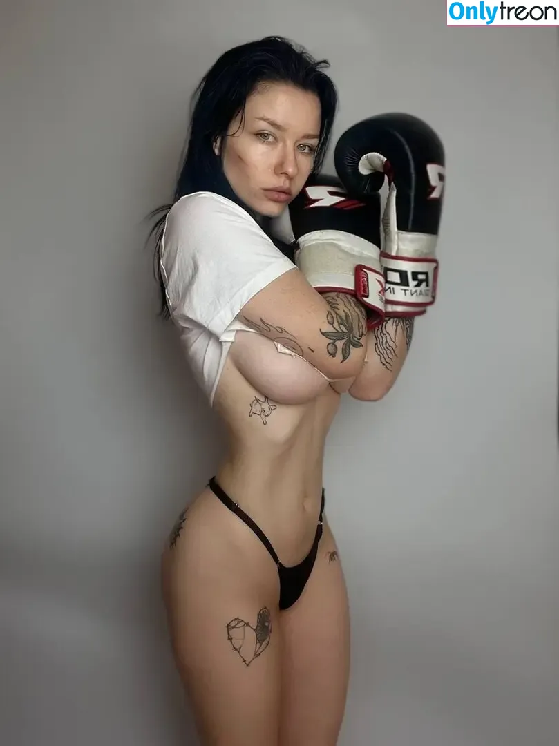 innervus nude photo #2155 (Instagram)