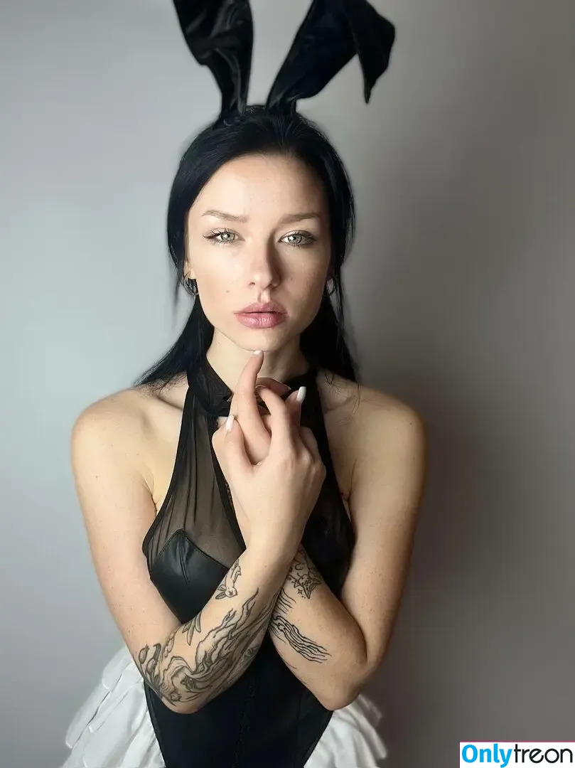 innervus nude photo #2320 (Instagram)