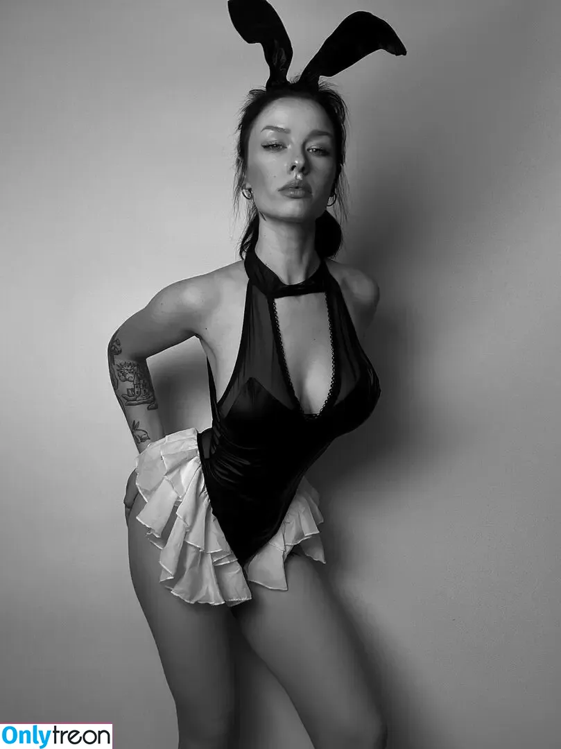 innervus nude photo #2335 (Instagram)