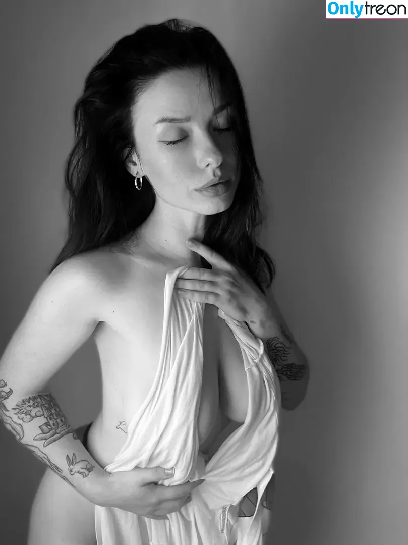 innervus nude photo #2434 (Instagram)