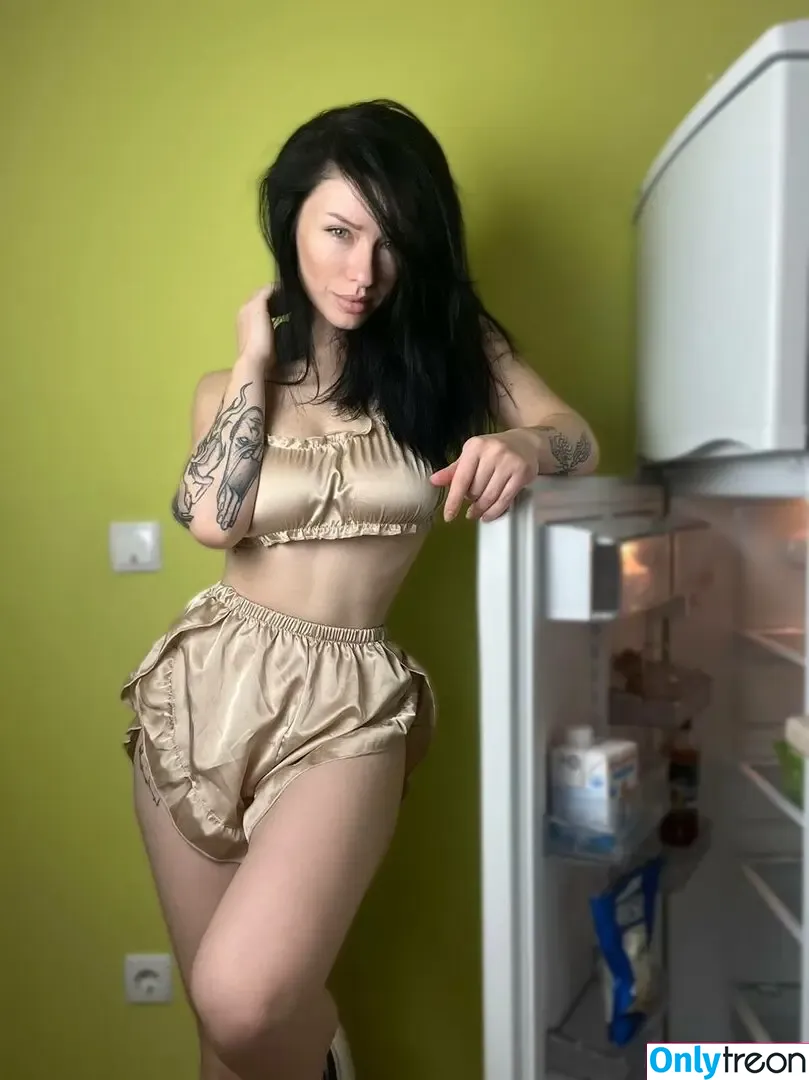 innervus nude photo #2458 (Instagram)