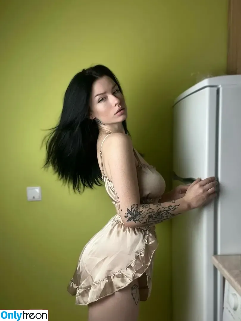 innervus nude photo #2470 (Instagram)