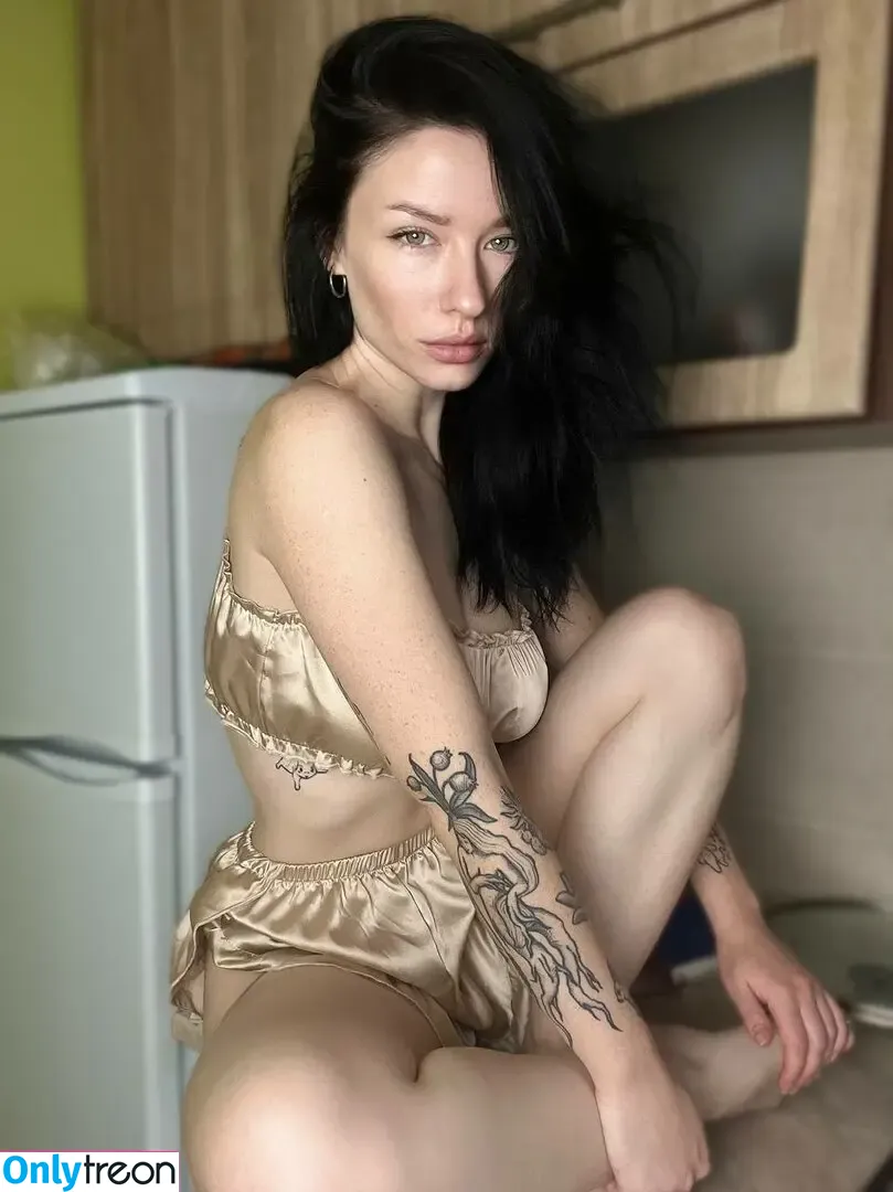 innervus nude photo #2473 (Instagram)