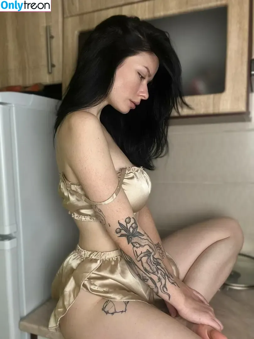 innervus nude photo #2483 (Instagram)