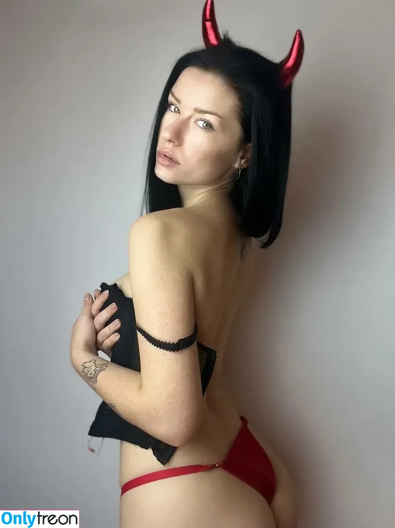 innervus nude photo #2517 (Instagram)