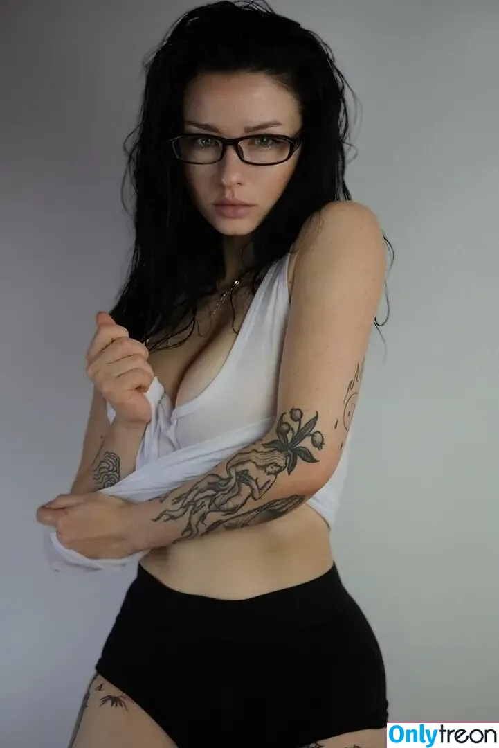 innervus nude photo #2700 (Instagram)