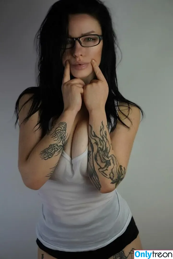 innervus nude photo #2708 (Instagram)