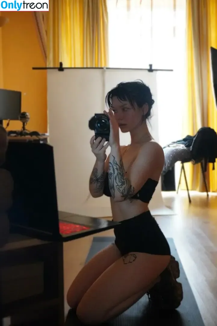 innervus nude photo #2718 (Instagram)