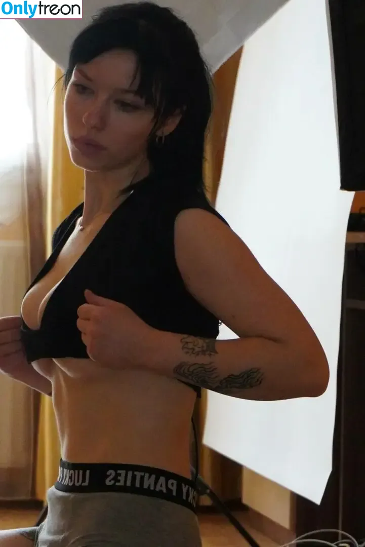 innervus nude photo #2775 (Instagram)