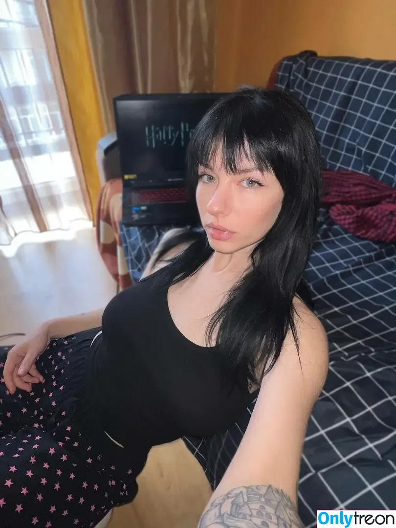 innervus nude photo #2846 (Instagram)