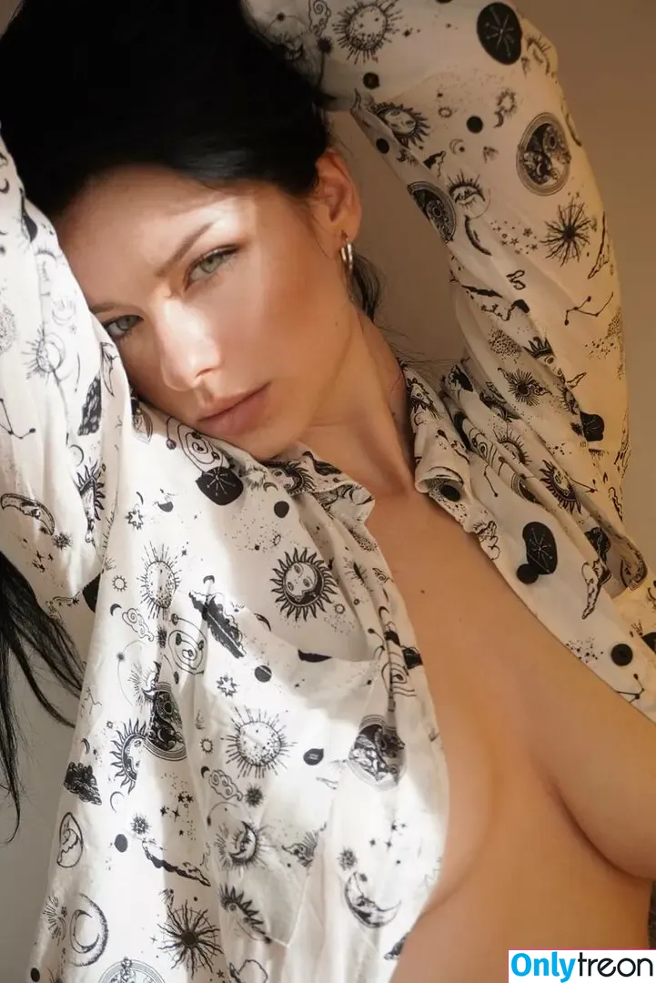 innervus nude photo #3145 (Instagram)