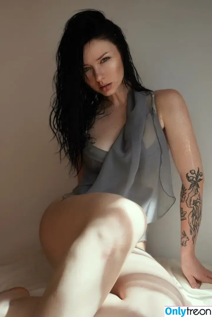 innervus nude photo #3161 (Instagram)