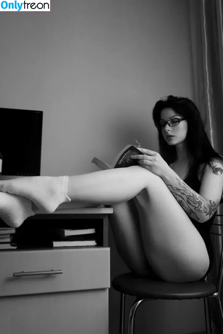 innervus nude photo #3194 (Instagram)
